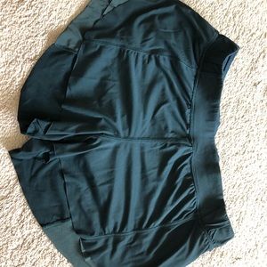 Turquoise size 6 flowy lulu shorts!